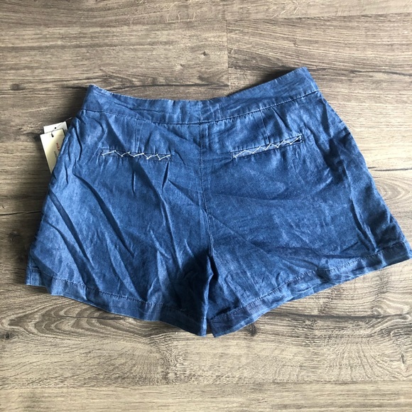 Max Studio Odette Denim Chambray Shorts 2 - Picture 5 of 6